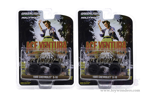 Greenlight - Hollywood Series 32 | Chevrolet&reg; S-10 Extended Cab Monster Truck "Ace Ventura: When Nature Calls" (1995) Movie (1989, 1/64 scale diecast model car, Camouflage) 44920E/48