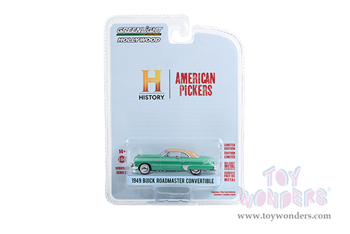 Greenlight - Hollywood Series 37 | Buick Roadmaster Convertible "American Pickers" (2010-Current) TV Series (1949, 1/64 scale diecast model car, Green with Tan Soft Top) 44970D/48