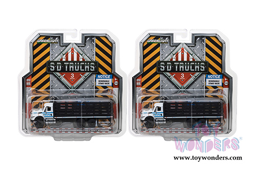Greenlight - S.D. Trucks Series 3 | New York City Police Department (NYPD) - International&reg; WorkStar&reg; Platform Stake Truck (2017, 1/64 scale diecast model car, White/Black) 45030B/48