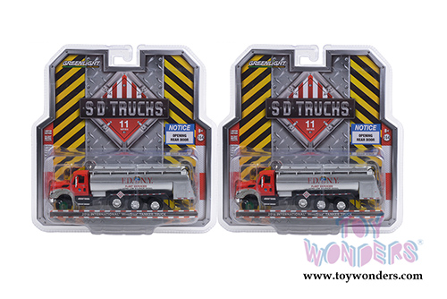 Greenlight - S.D. Trucks Series 11 | International® WorkStar® Tanker Truck FDNY Fire Department City of New York - Ultra Low Sulphur Diesel (2018, 1/64 scale diecast model car, Red/Silver) 45110A/48