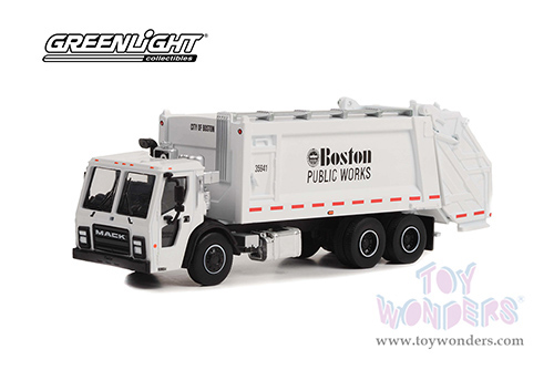 Greenlight - S.D. Trucks Series 16 (1/64 scale diecast model car, Asstd.) 45160/48