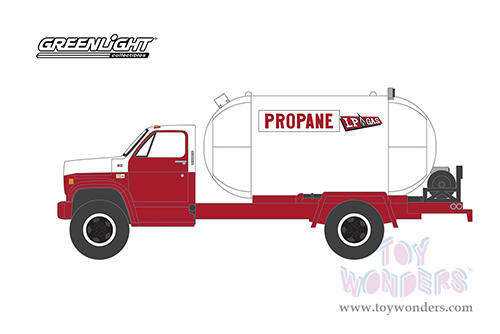 Greenlight - S.D. Trucks Series 16 | Chevrolet&reg; C-65 Propane Truck "LP Gas" (1985, 1/64 scale diecast model car, Red/White) 45160A/48