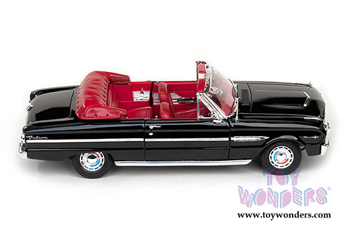 Sun Star USA - Ford Falcon Open Convertible (1963, 1/18 scale diecast model car, Raven Black) 4533BK