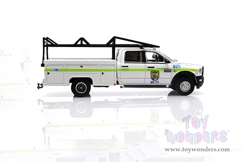 Greenlight - Dually Drivers Series 10 | Ram 3500 Dually Service Bed Truck - U.S. Fish & Wildlife Fire Management (2018, 1/64 scale diecast model car, White with Green Stripes) 46100E/48