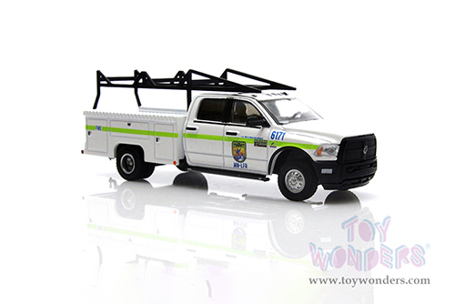 Greenlight - Dually Drivers Series 10 | Ram 3500 Dually Service Bed Truck - U.S. Fish & Wildlife Fire Management (2018, 1/64 scale diecast model car, White with Green Stripes) 46100E/48