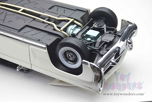 Sun Star Platinum - Lincoln Continental MKIII Close Convertible (1958, 1/18 scale diecast model car, Starmist White) 4709