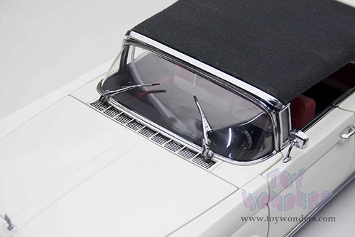 Sun Star Platinum - Lincoln Continental MKIII Close Convertible (1958, 1/18 scale diecast model car, Starmist White) 4709