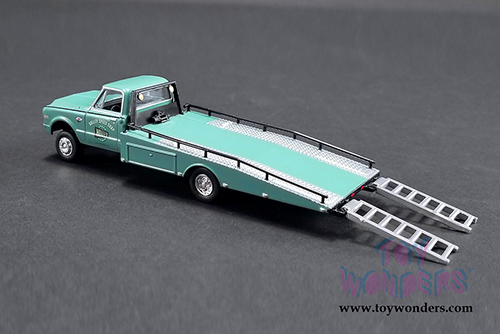 Greenlight/ACME - Holley Speed Shop | 1967 Chevrolet&reg; Ramp Truck with 1971 Chevrolet&reg; Camaro&reg; Z/28 (1/64 scale diecast model car, Turquoise/White) 51247