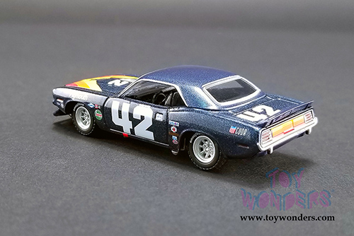 Greenlight/ACME - Swede Savage 1970 Trans Am Plymouth Barracuda #42 (1970, 1/64 scale diecast model car, Blue) 51264