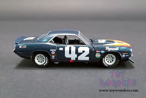 Greenlight/ACME - Swede Savage 1970 Trans Am Plymouth Barracuda #42 (1970, 1/64 scale diecast model car, Blue) 51264