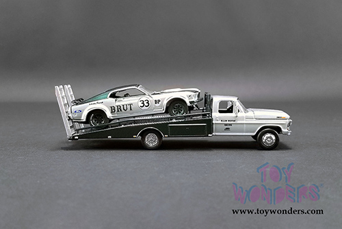 Greenlight/ACME - Allan Moffat Racing Ford F-350 Ramp Truck & 1969 Ford Mustang Trans Am #33 (1969, 1/64 scale diecast model car, Gray/Green) 51271