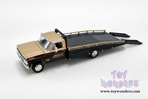 Greenlight/ACME - Ford F-350 Ramp Truck & Ford Mustang Trans Am Smokey's Yunick (1969, 1970, 1/64 scale diecast model car, Black/Gold) 51341