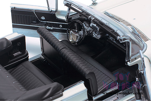 Sun Star Platinum - Mercury Park Lane Open Convertible (1959, 1/18 scale diecast model car, Marble White) 5154