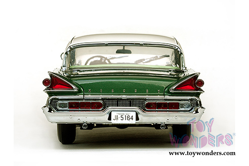 Sun Star Platinum - Mercury Park Lane Hardtop (1959, 1/18 scale diecast model car, Marble White/Sherwood Green) 5164