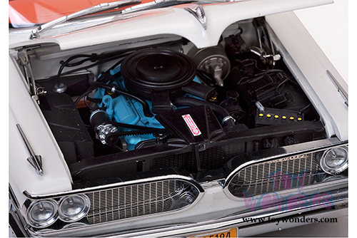 Sun Star Platinum - Pontiac Bonneville Open Convertible (1959, 1/18 scale diecast model car, Cameo Ivory) 5184