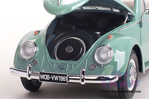 Sun Star - Volkswagen Beetle Saloon Hard Top (1961, 1/12 scale diecast model car, Pastel Blue) 5209