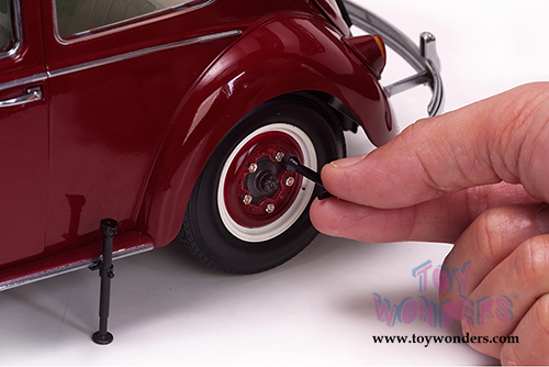 Sun Star - Volkswagen Beetle Saloon Hard Top (1961, 1/12 scale diecast model car, Ruby Red) 5210