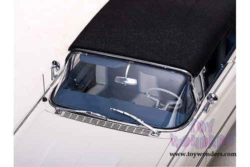 Sun Star Platinum - Oldsmobile "98" Closed Convertible (1959, 1/18 scale diecast model car, Black/Polaris White) 5233