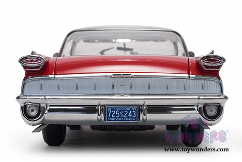 Sun Star Platinum - Oldsmobile "98" Hardtop (1959, 1/18 scale diecast model car, Silver Mist/Cardinal Red) 5243
