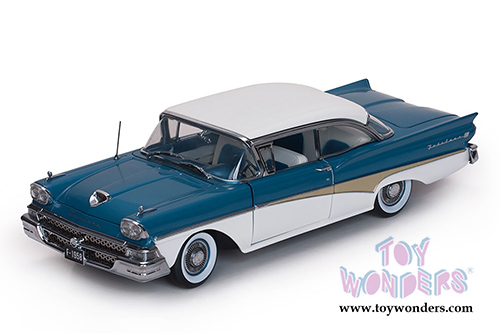 Sun Star Platinum - Ford Fairlane "Around The World" Hard Top (1958, 1/18 scale diecast model car, Colonial White/Silverstone Blue) 5283
