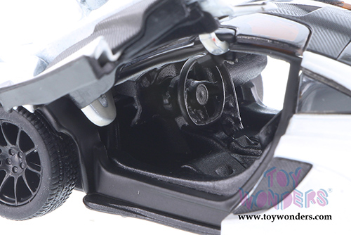 Kinsmart - McLaren P1 Hardtop (1/36 scale die cast model car, White) 5393DWT