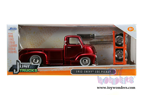 Jada Toys Just Trucks - Assorted Pack Wave 12 (1952, 2007, 2014, 1/24 scale diecast model car, Asstd.) 54027/W12