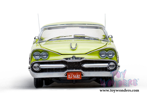 Sun Star Platinum - Dodge Custom Royal Lancer Hard Top (1959, 1/18 scale diecast model car, Canary Diamond/Pewter Poly) 5482