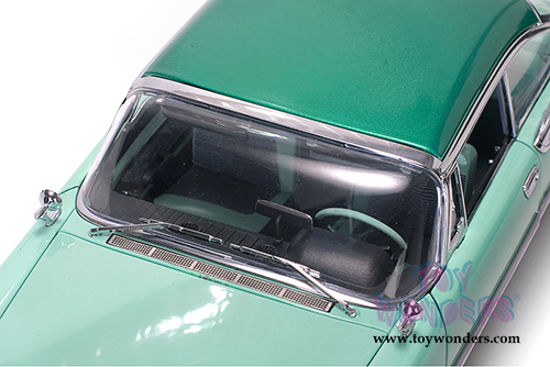 Sun Star Platinum - Dodge Custom Royal Lancer Hardtop (1959, 1/18 scale diecast model car, Jade Poly/Aquamarine) 5483