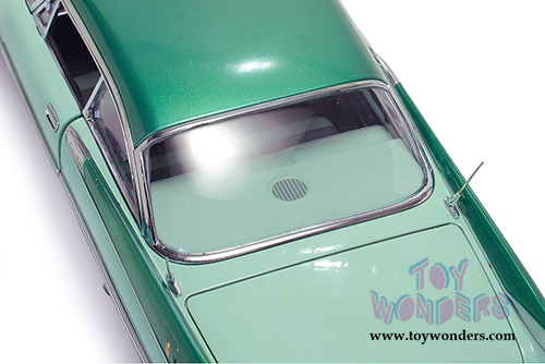 Sun Star Platinum - Dodge Custom Royal Lancer Hardtop (1959, 1/18 scale diecast model car, Jade Poly/Aquamarine) 5483