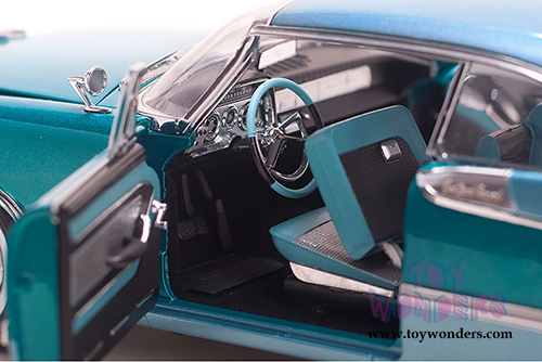 Sun Star Platinum - Dodge Custom Royal Lancer Hardtop (1959, 1/18 scale diecast model car, Star Sapphire/Frosted Turquoise) 5491