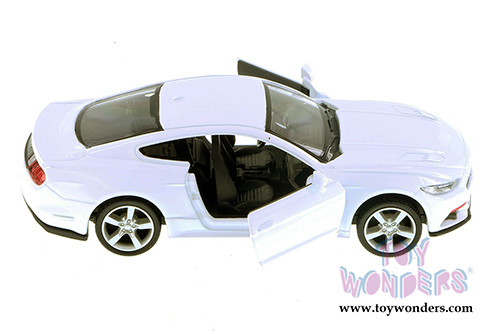 Showcasts Collectibles - Ford Mustang Hard Top (2015, 5" diecast model car, Asstd.) 555029