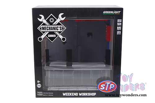 Greenlight Diorama - Mechanic's Corner Series 1 | Weekend Workshop STP (1/64 scale diecast/plastic model, Red/Light Gray) 57011