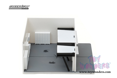 Greenlight Diorama - Mechanic's Corner | Weekend Workshop Create Your Own (1/64 scale diecast/plastic model, White) 57015