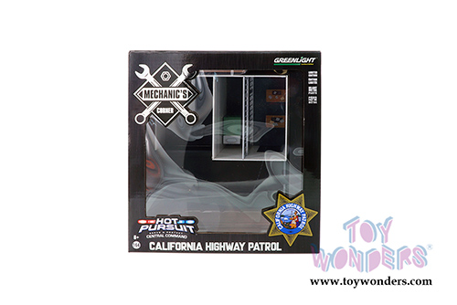 Greenlight Diorama - Mechanic's Corner | Hot Pursuit Central Command California Highway Patrol (1/64 scale diecast/plastic model, Gray) 57053