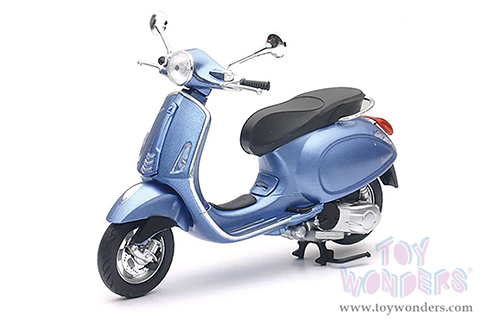 New Ray - Vespa Primavera Scooter (2013, 1/12 scale diecast model bike, Asstd.) 57553