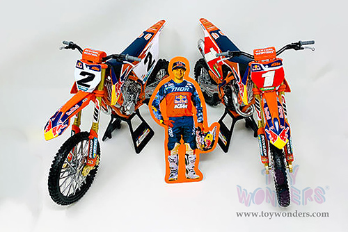 New Ray - KTM 450 SX-F Dirt Bike Red Bull - Cooper Webb (2018, 1/10 scale diecast model bike, Orange) 58213