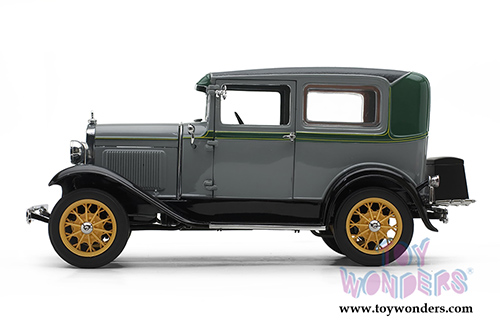 Sun Star Ford Classic - Ford Model A Tudor (1931, 1/18 scale diecast model car, Dawn Gray) 6106GY