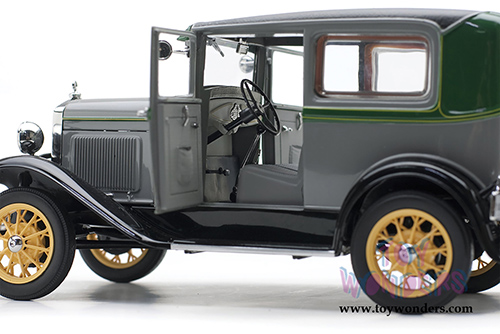 Sun Star Ford Classic - Ford Model A Tudor (1931, 1/18 scale diecast model car, Dawn Gray) 6106GY