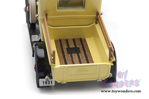 Sun Star Ford Classic - Ford Model A Pickup (1931, 1/18 scale diecast model car, Bronson Yellow) 6114YL