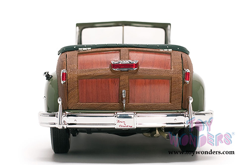 Sun Star USA - Chrysler Town & Country Convertible (1948, 1/18 scale diecast model car, Heather Green) 6142