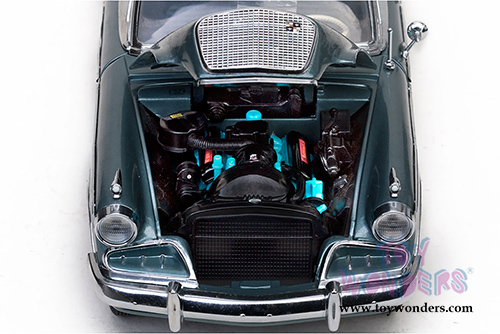 Sun Star USA - Studebaker Golden Hawk Hardtop (1957, 1/18 scale diecast model car, Woodsmoke Gray) 6151