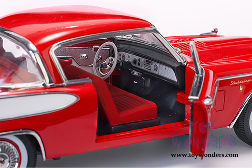 Sun Star USA - Studebaker Golden Hawk Hardtop (1957, 1/18 scale diecast model car, Apache Red) 6153