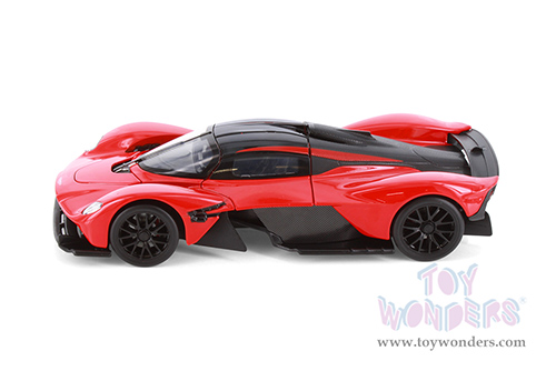 Showcasts® Collectibles - Aston Martin Valkyrie (2024, 1/24 scale diecast model car, Asstd.) 661298D MAP: $19.99
