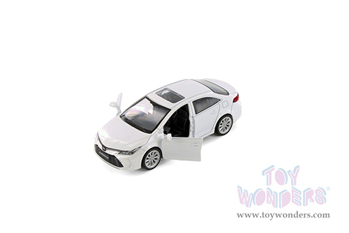 Showcasts&reg; Collectibles - Toyota Corolla Hybrid 3-Pack (1/43 scale diecast model car, Asstd.) 67813W/24 MAP: $14.99