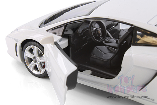 Showcasts® Collectibles - Lamborghini Gallardo LP 560-4 Hardtop (1/24 scale diecast model car, Asstd.) 68253D MAP: $19.99