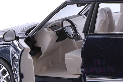 Showcasts® Collectibles - Land Rover Range Rover (1/26 scale diecast model car, Blue) 68263BU MAP: $22.99