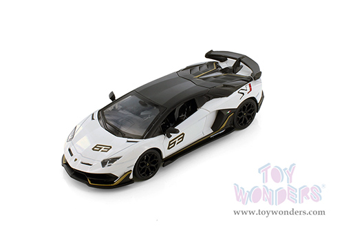 Showcasts® Collectibles - Lamborghini Aventador SVJ (1/24 scale diecast model car, White) 68269W MAP: $19.99