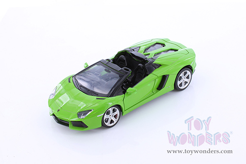 Showcasts Collectibles - Lamborghini Aventador LP700-4 Roadster (1/24 scale diecast model car, Asstd.) 68274D
