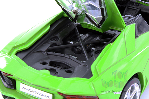 Showcasts® Collectibles - Lamborghini Aventador LP700-4 Roadster (1/24 scale diecast model car, Green) 68274GN MAP: $22.99