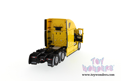 Diecast Masters - Freightliner New Cascadia SBFA Sleeper Cab Truck Tractor (1/50 scale diecast model car, Yellow) 71031
